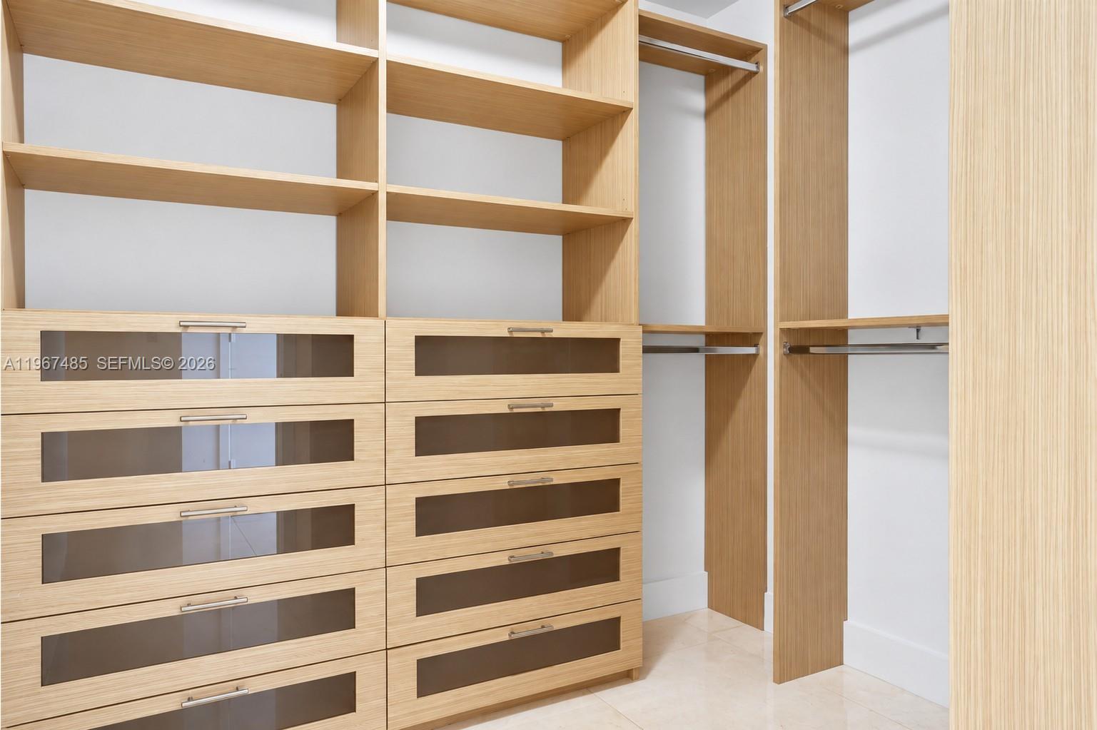 17301 Biscayne Blvd # 305