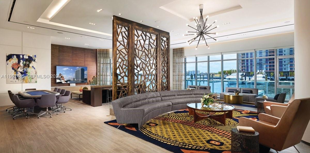 17301 Biscayne Blvd # 305