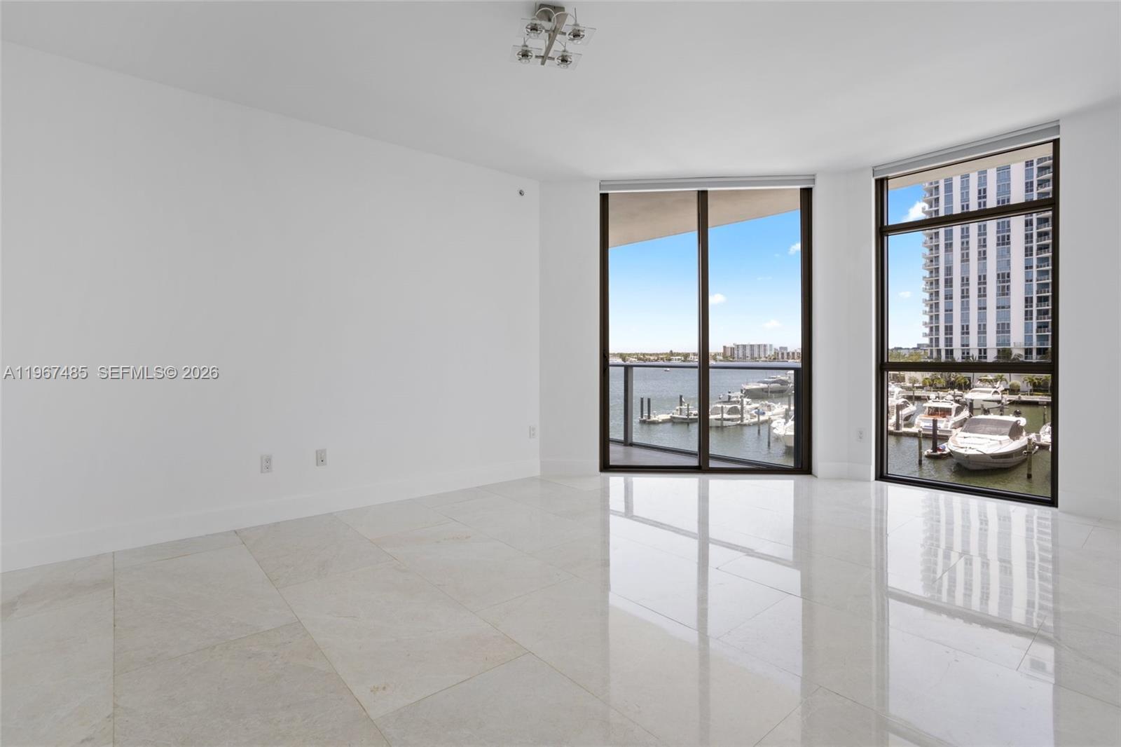 17301 Biscayne Blvd # 305