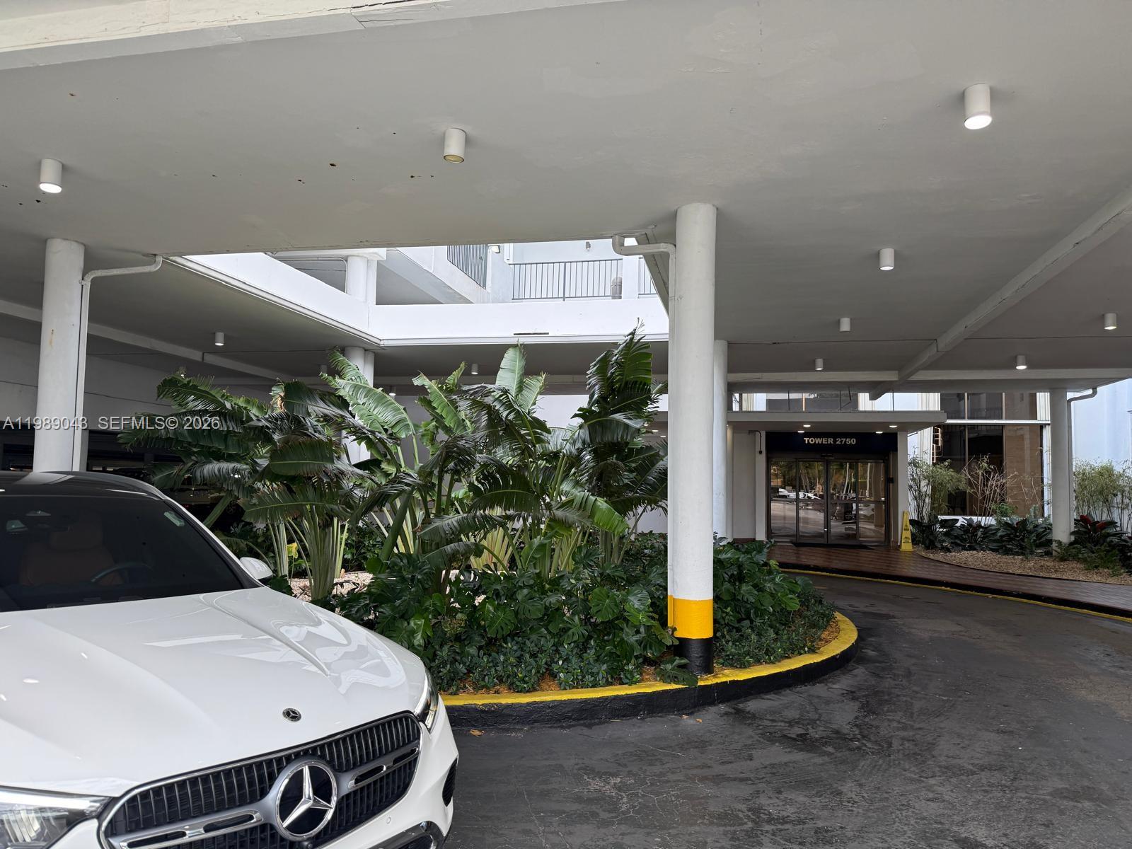 2750 NE 183rd St # 1201