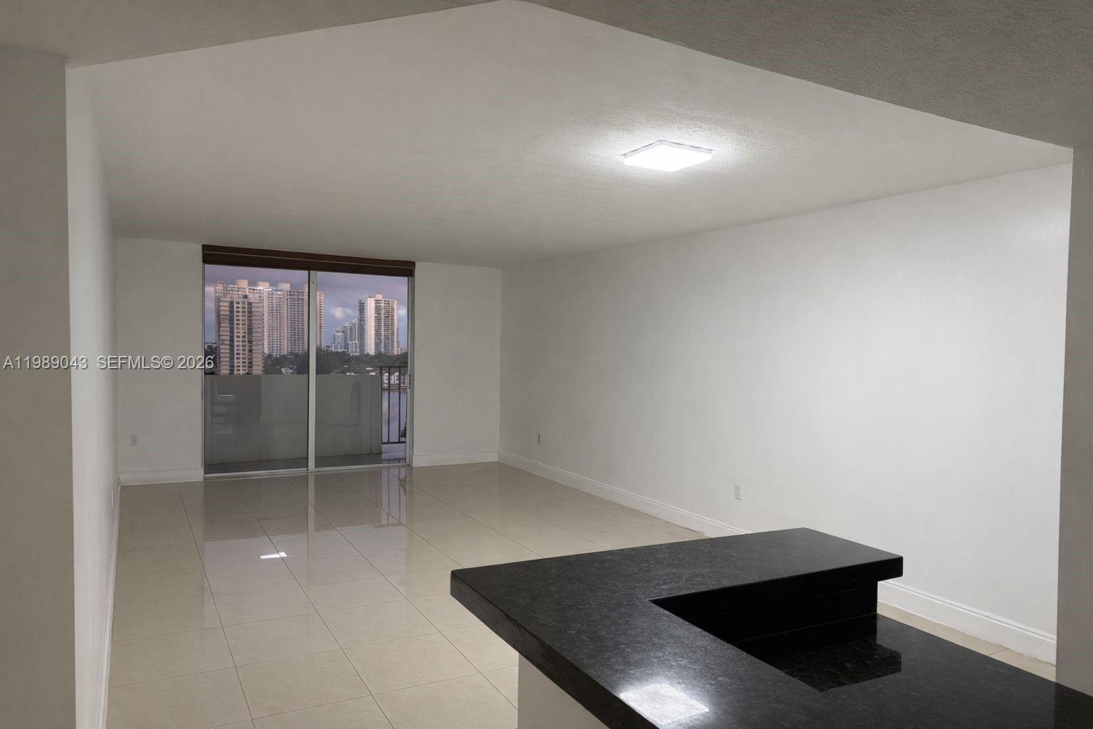 2750 NE 183rd St # 1201