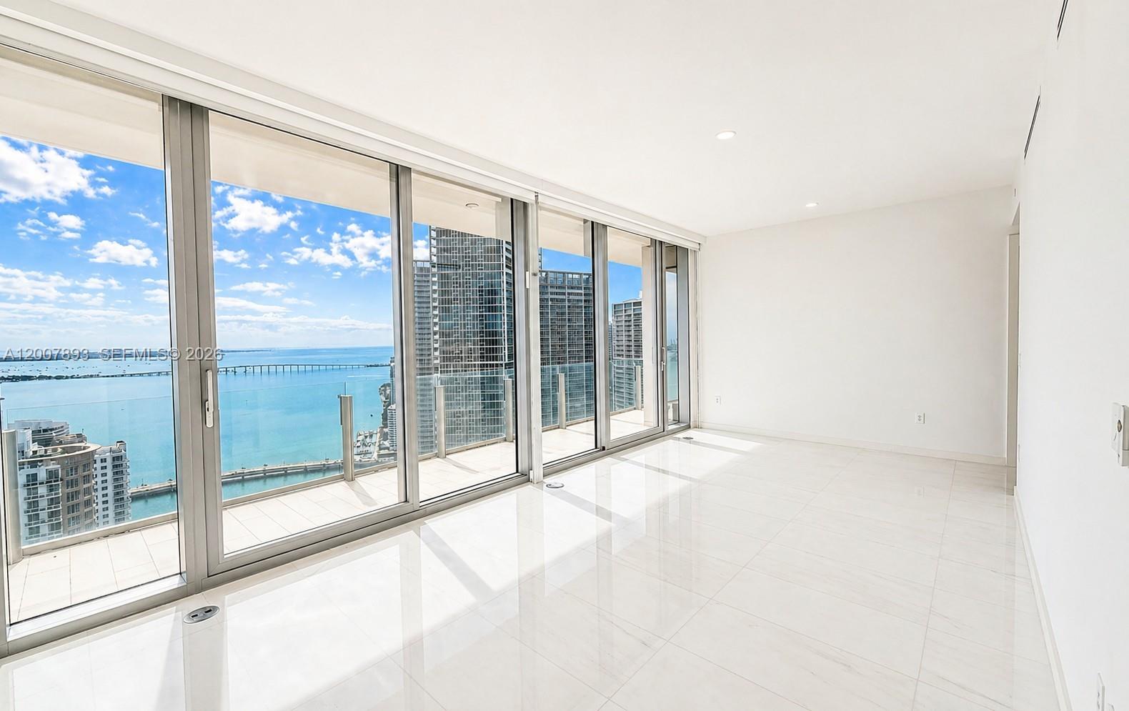 300 Biscayne Boulevard Way # 4201E