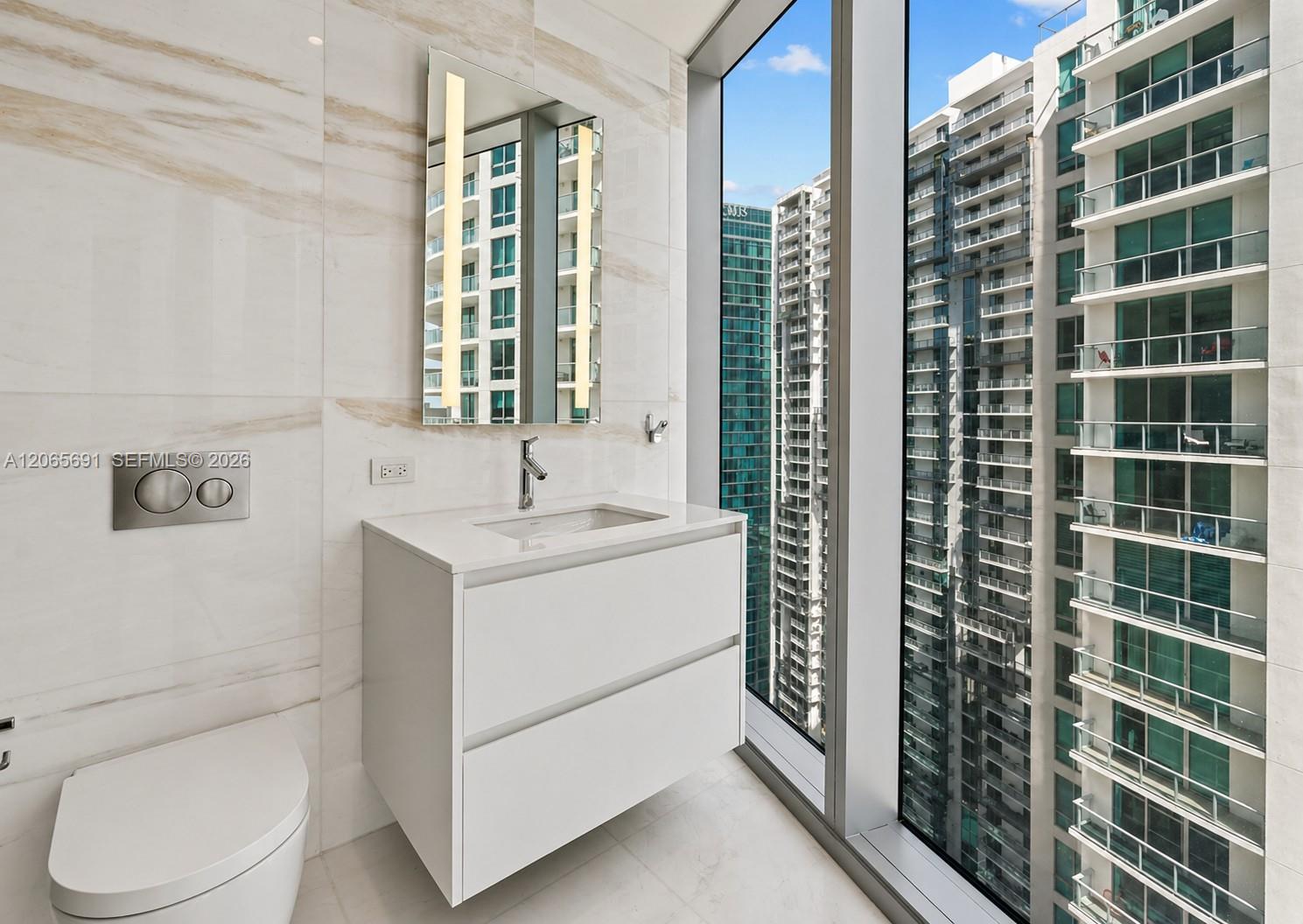 300 Biscayne Boulevard Way # 4201E