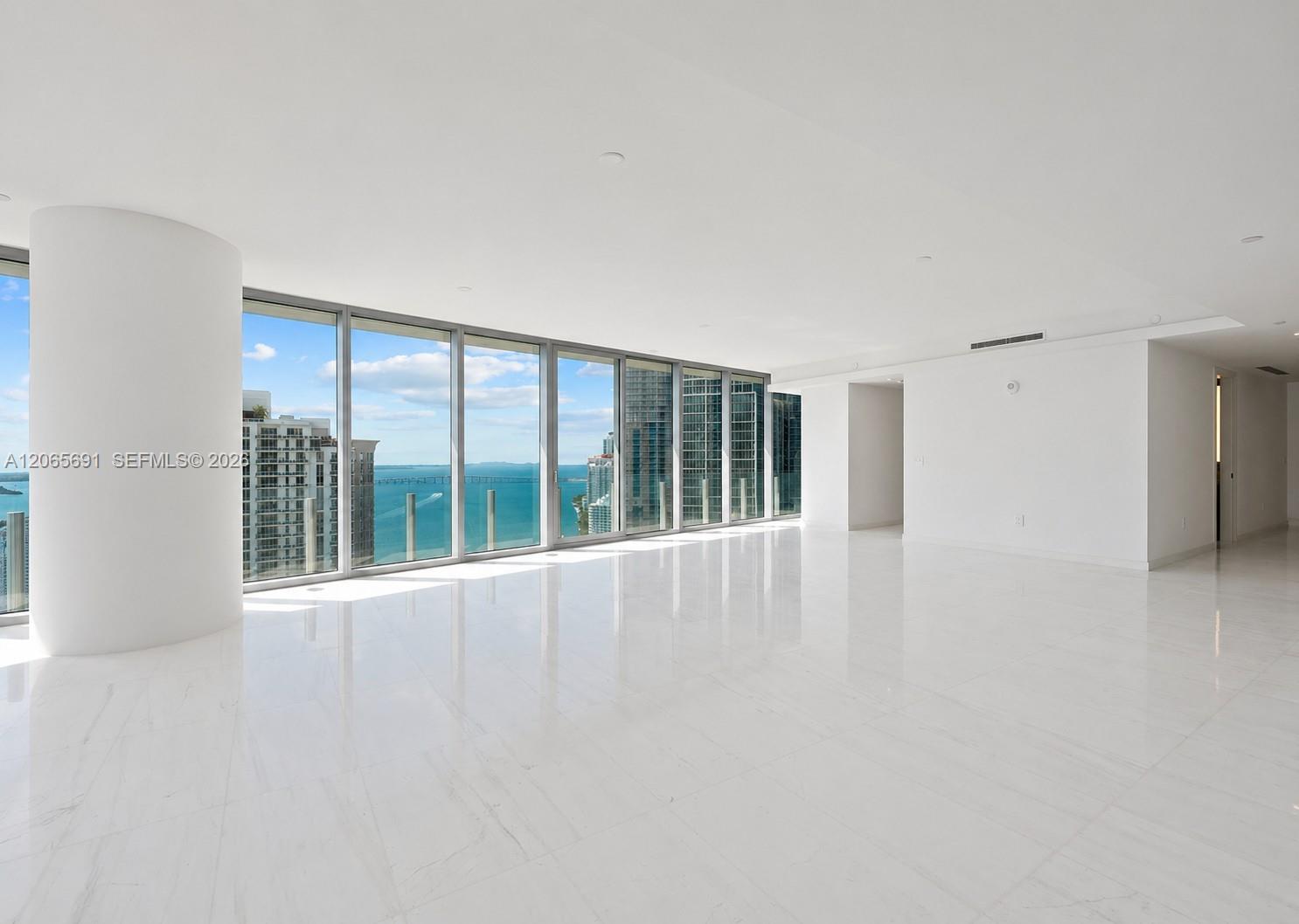 300 Biscayne Boulevard Way # 4201E
