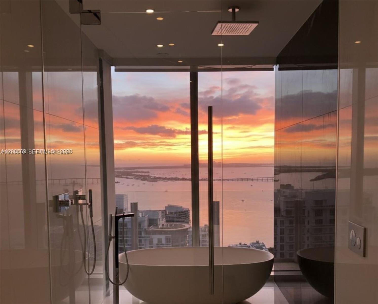 300 Biscayne Boulevard Way # 4201E