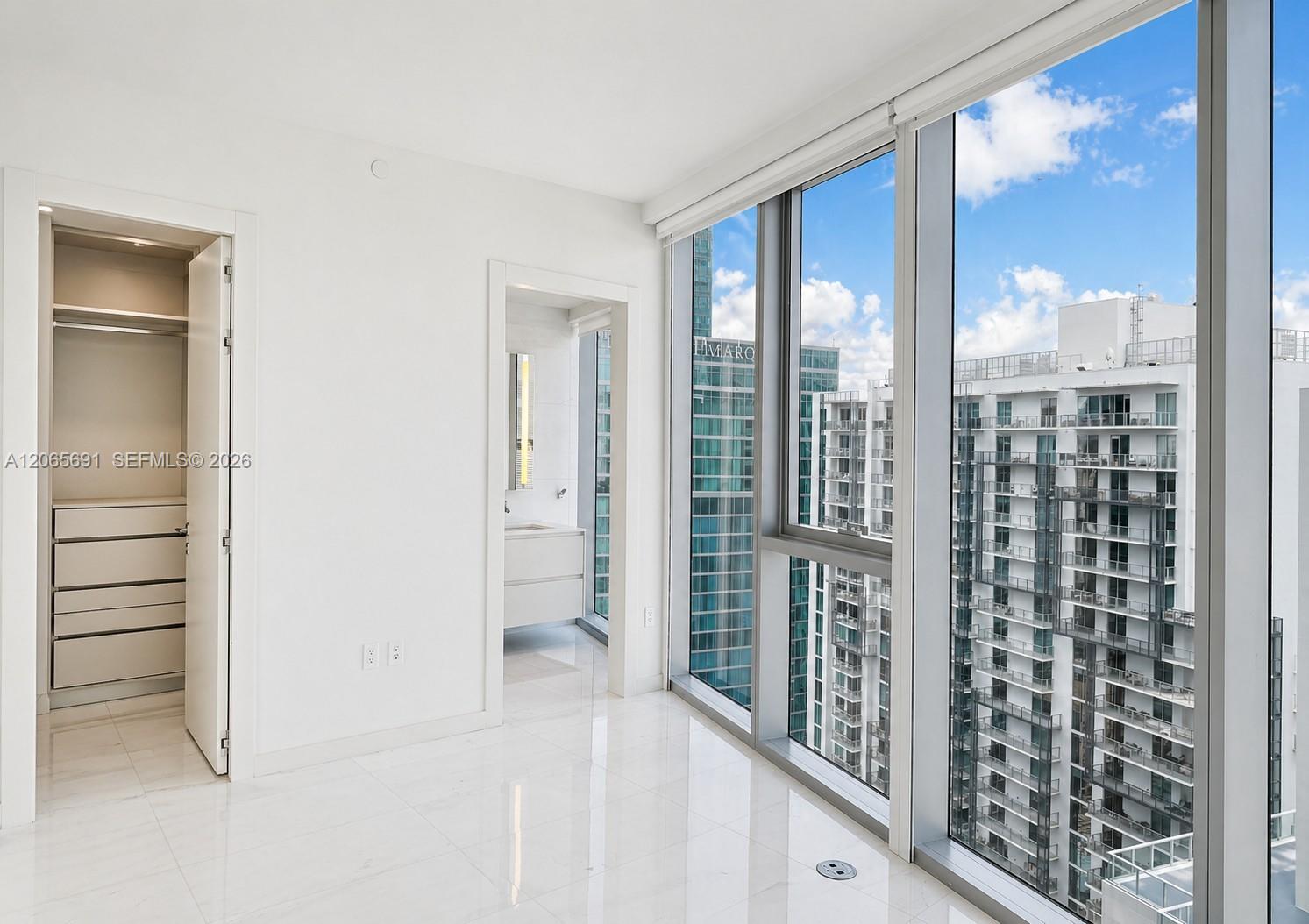 300 Biscayne Boulevard Way # 4201E