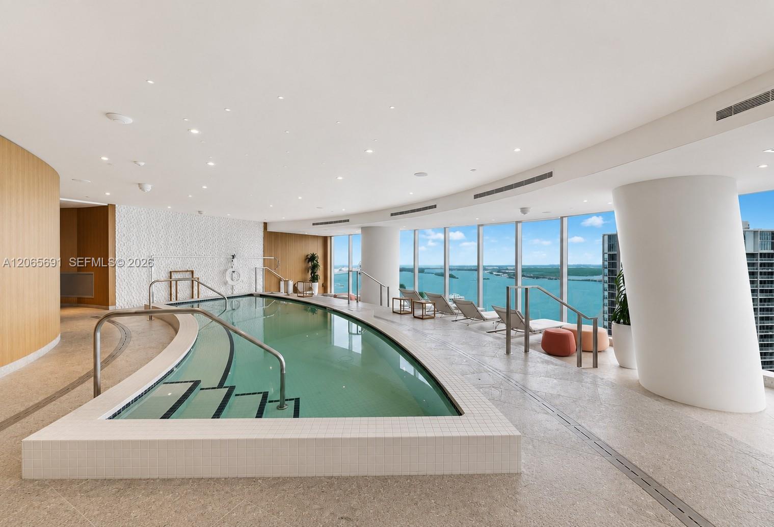 300 Biscayne Boulevard Way # 4201E