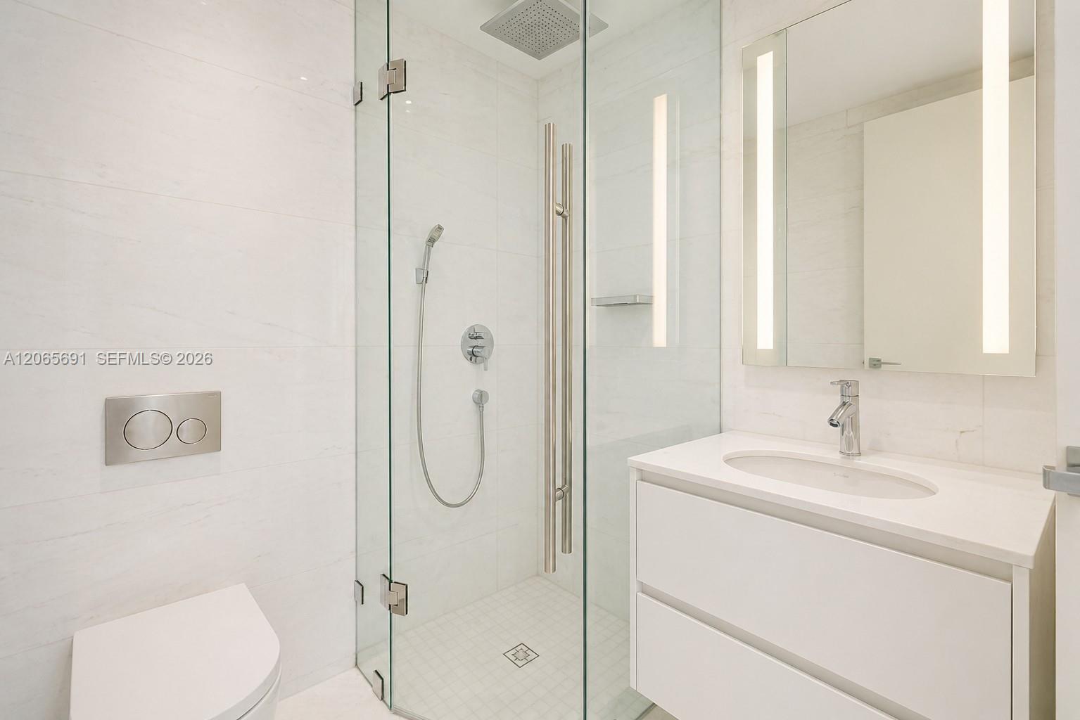 300 Biscayne Boulevard Way # 4201E
