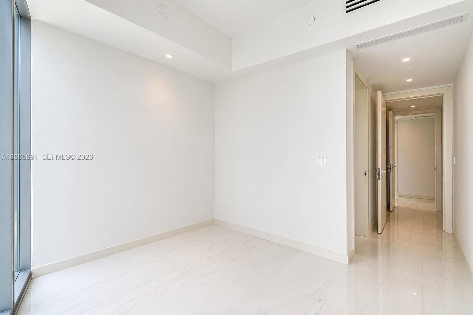 300 Biscayne Boulevard Way # 4201E