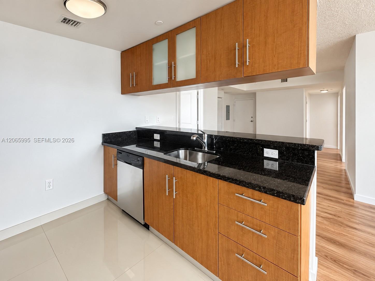 601 NE 23rd St Unit: PH02
