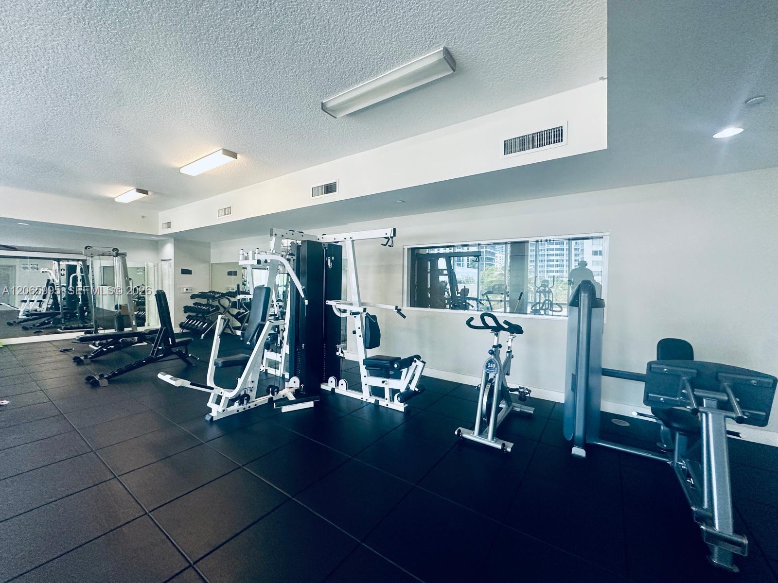 601 NE 23rd St Unit: PH02