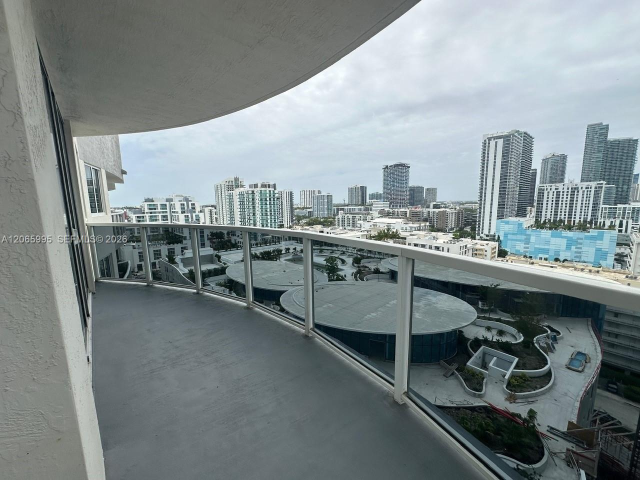 601 NE 23rd St Unit: PH02