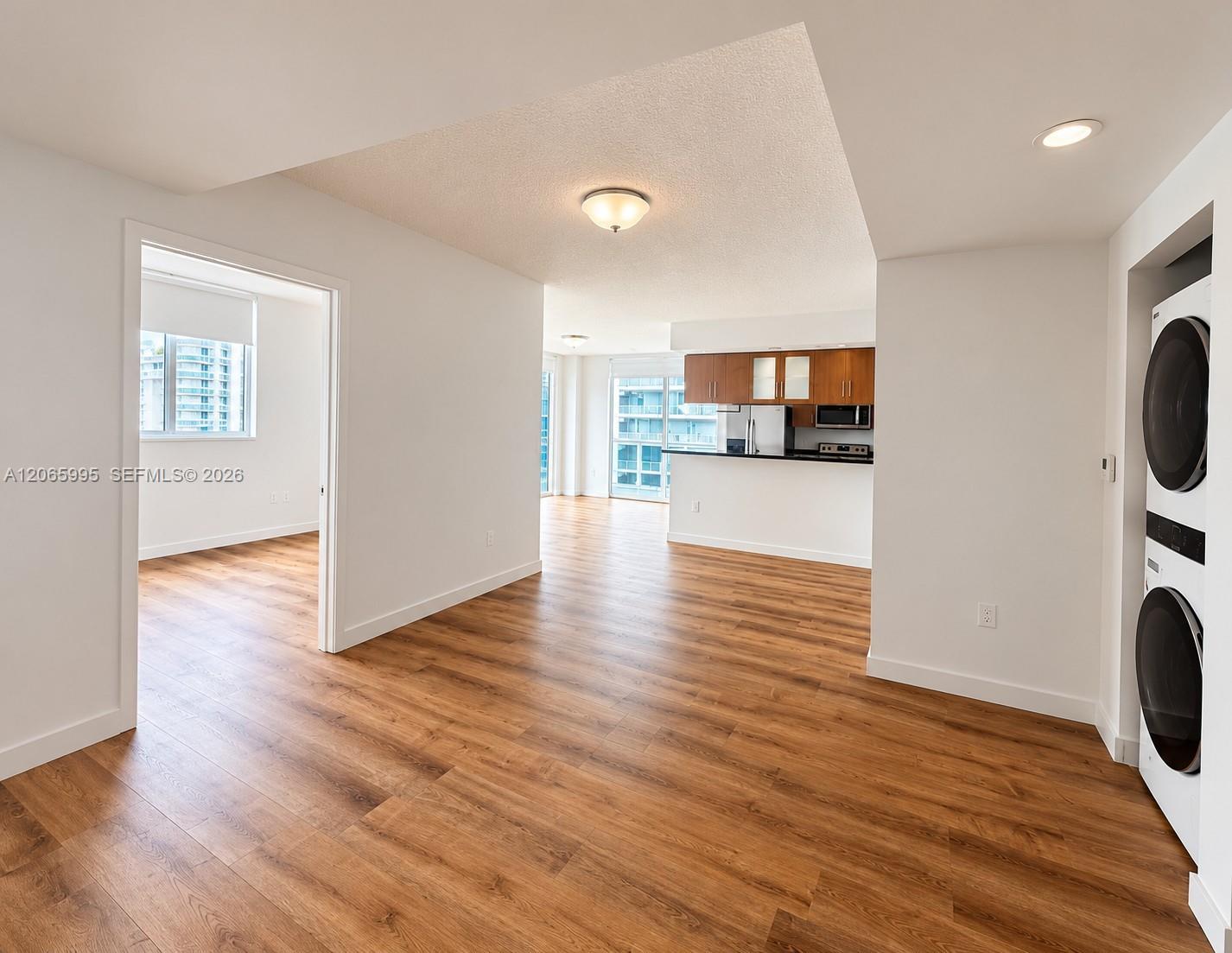 601 NE 23rd St Unit: PH02