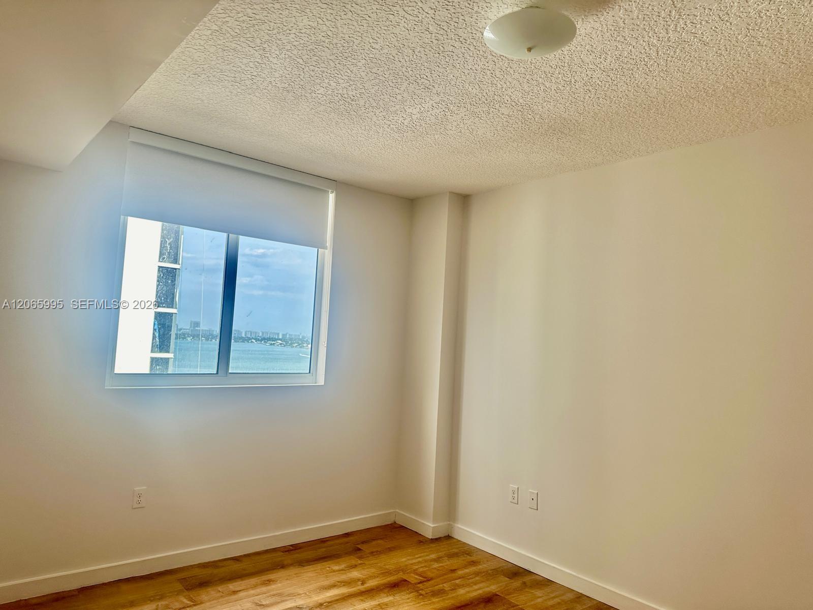 601 NE 23rd St Unit: PH02