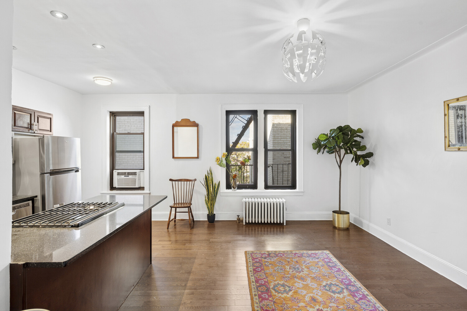 345 MONTGOMERY Street 6E