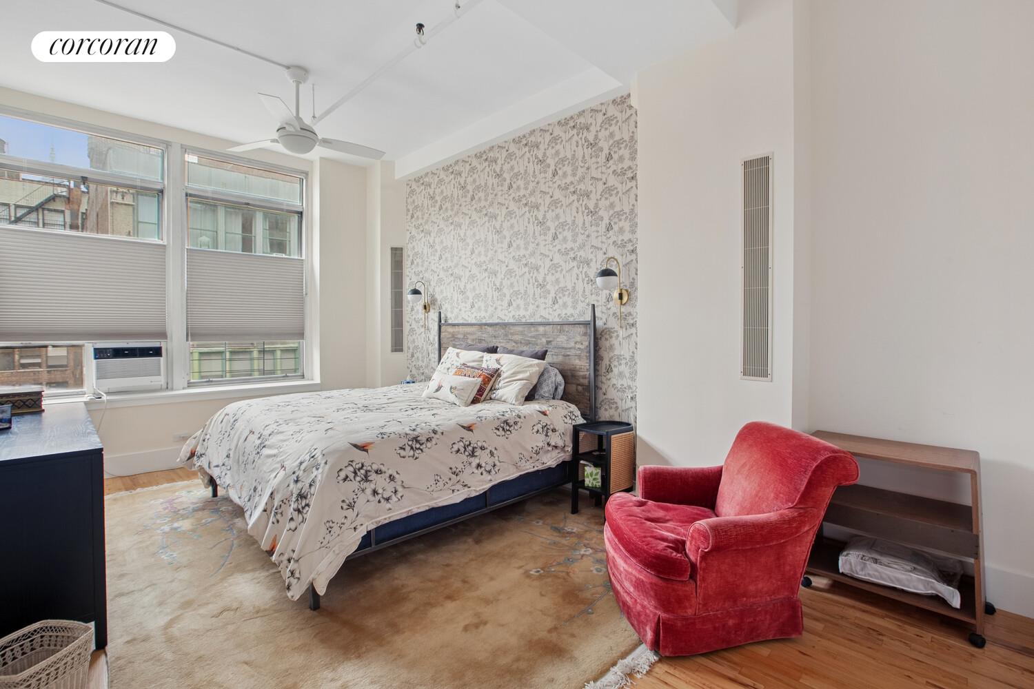 12 W 17TH Street 10