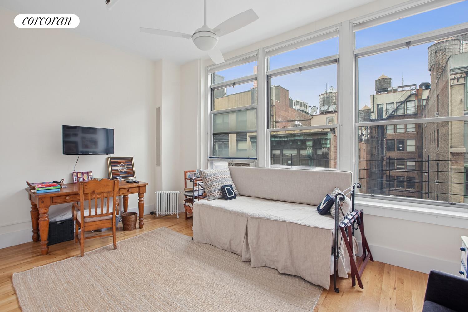 12 W 17TH Street 10