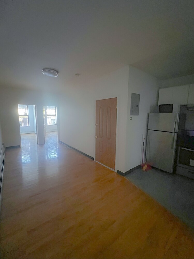 836 BROADWAY 1