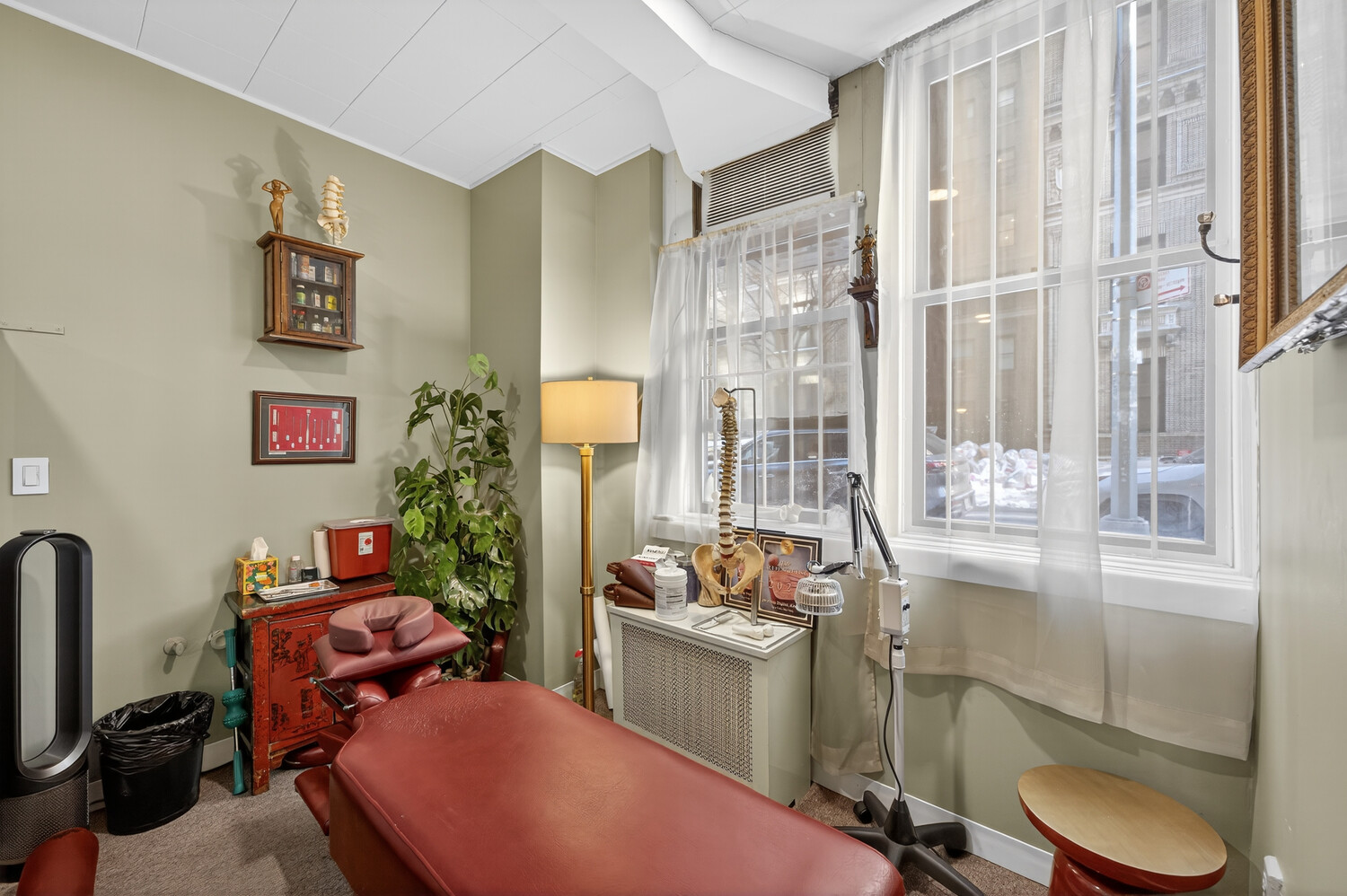 470 W END Avenue 1BC