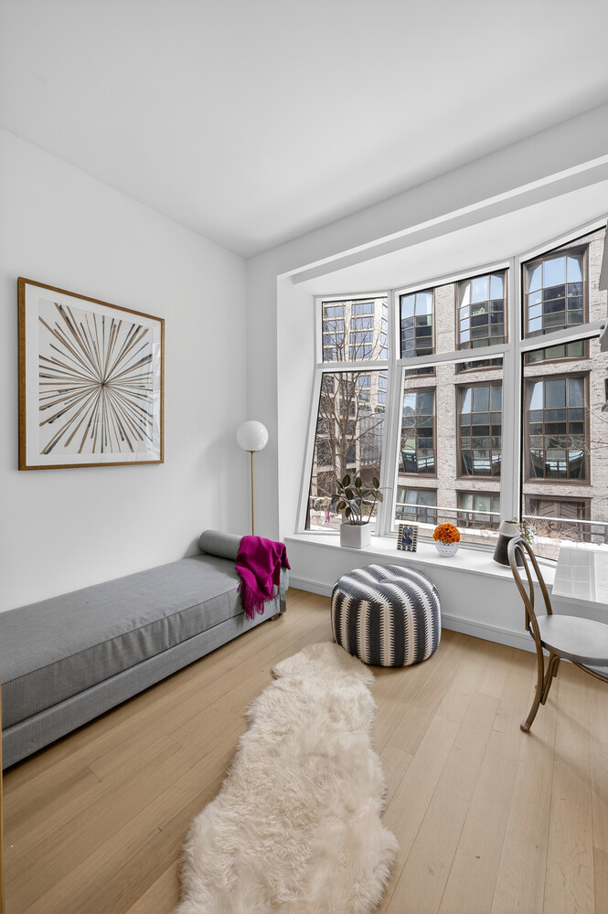 515 W 18TH Street 415