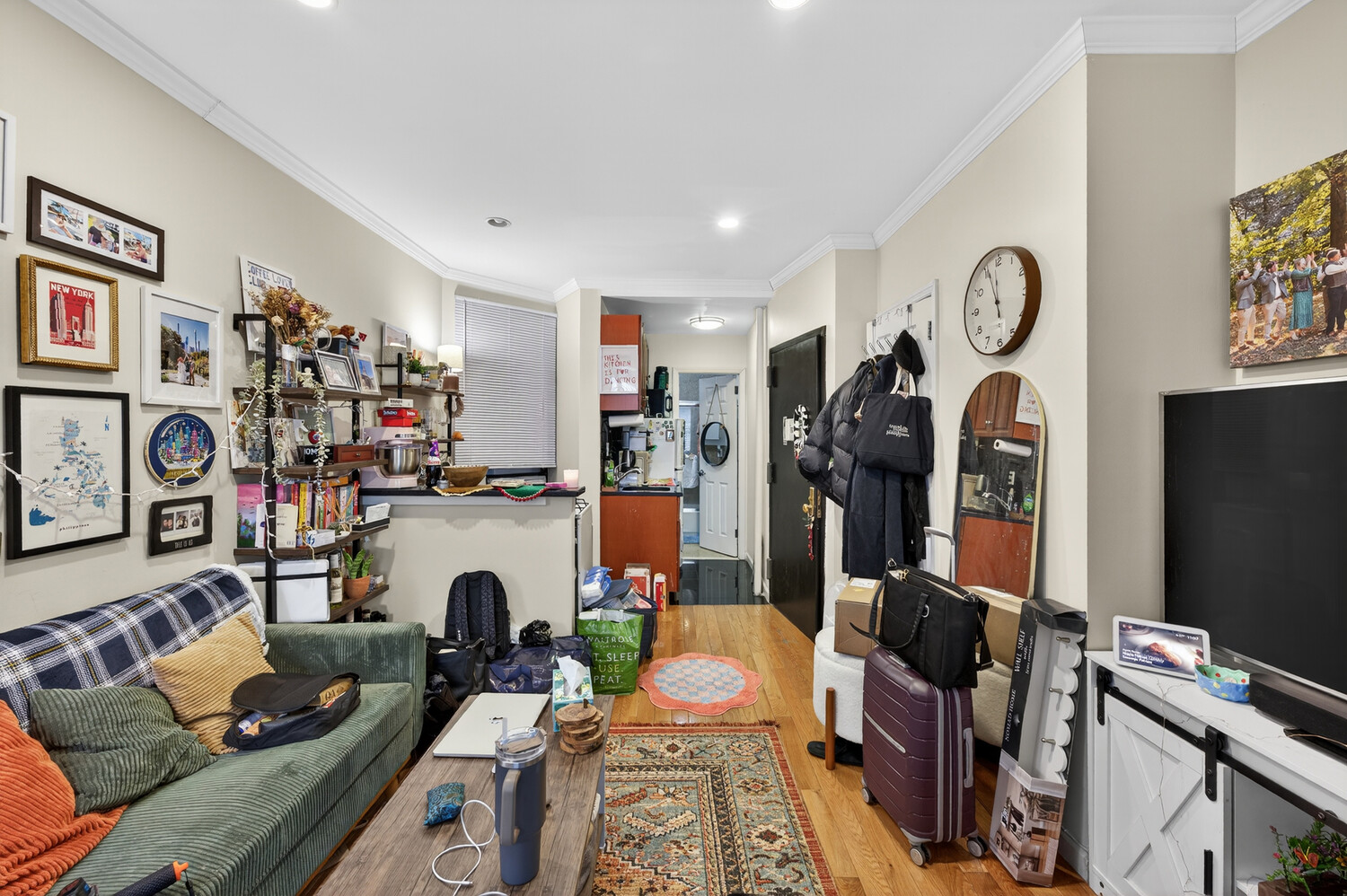 319 E 90TH Street 1
