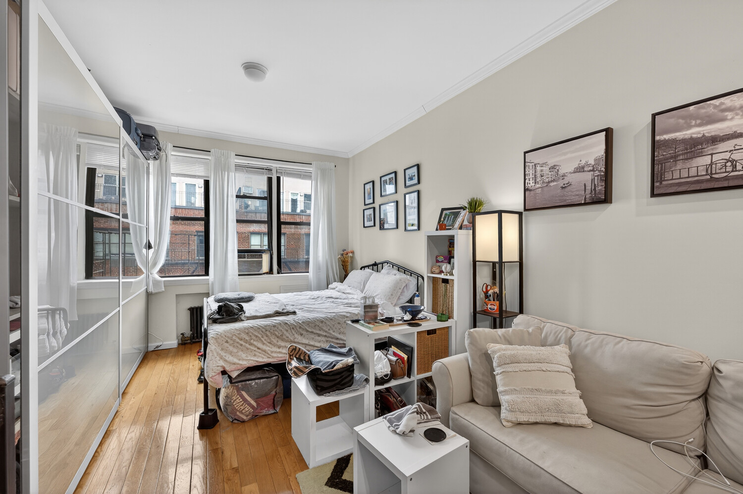319 E 90TH Street 1