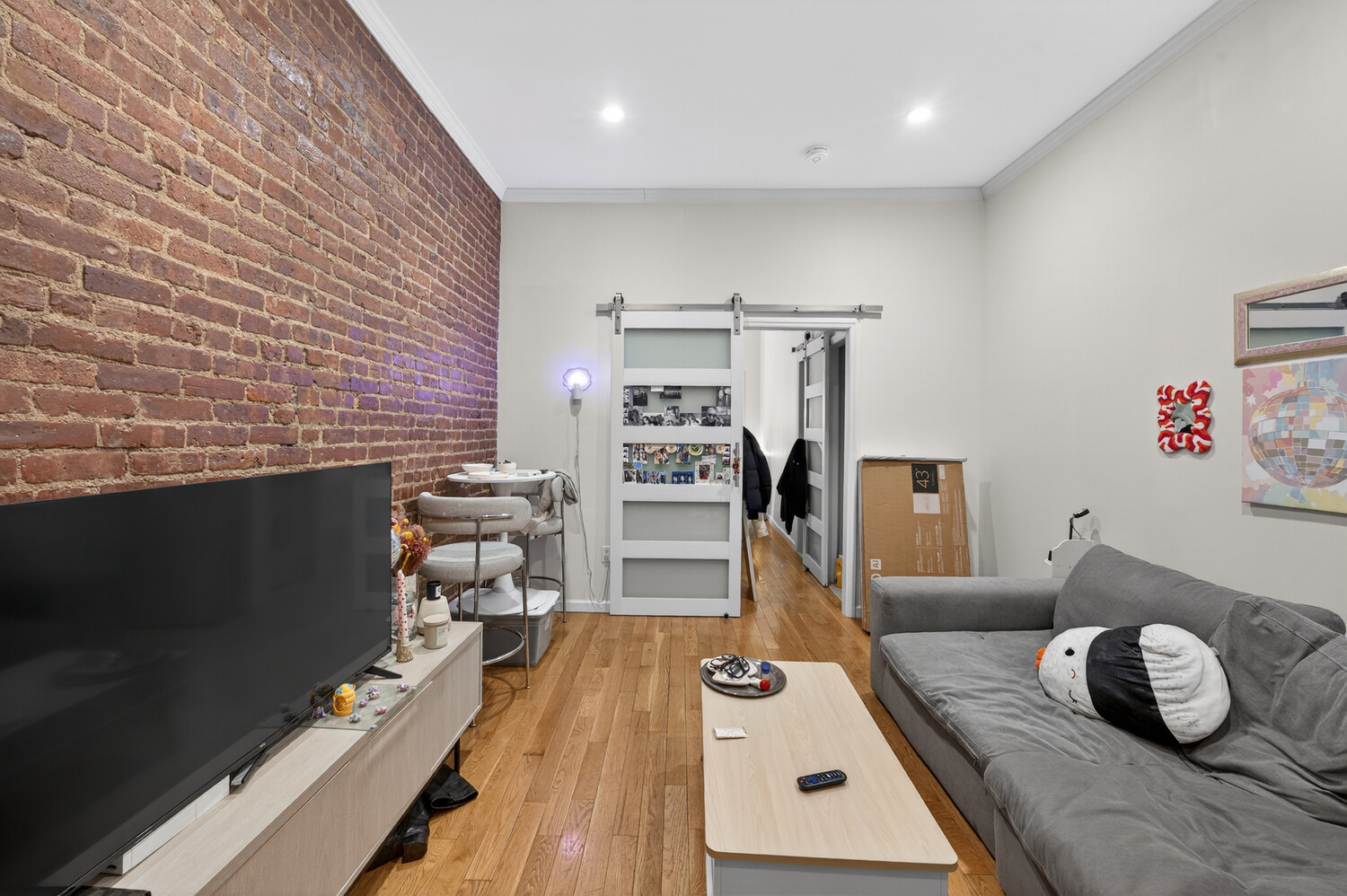 319 E 90TH Street 1