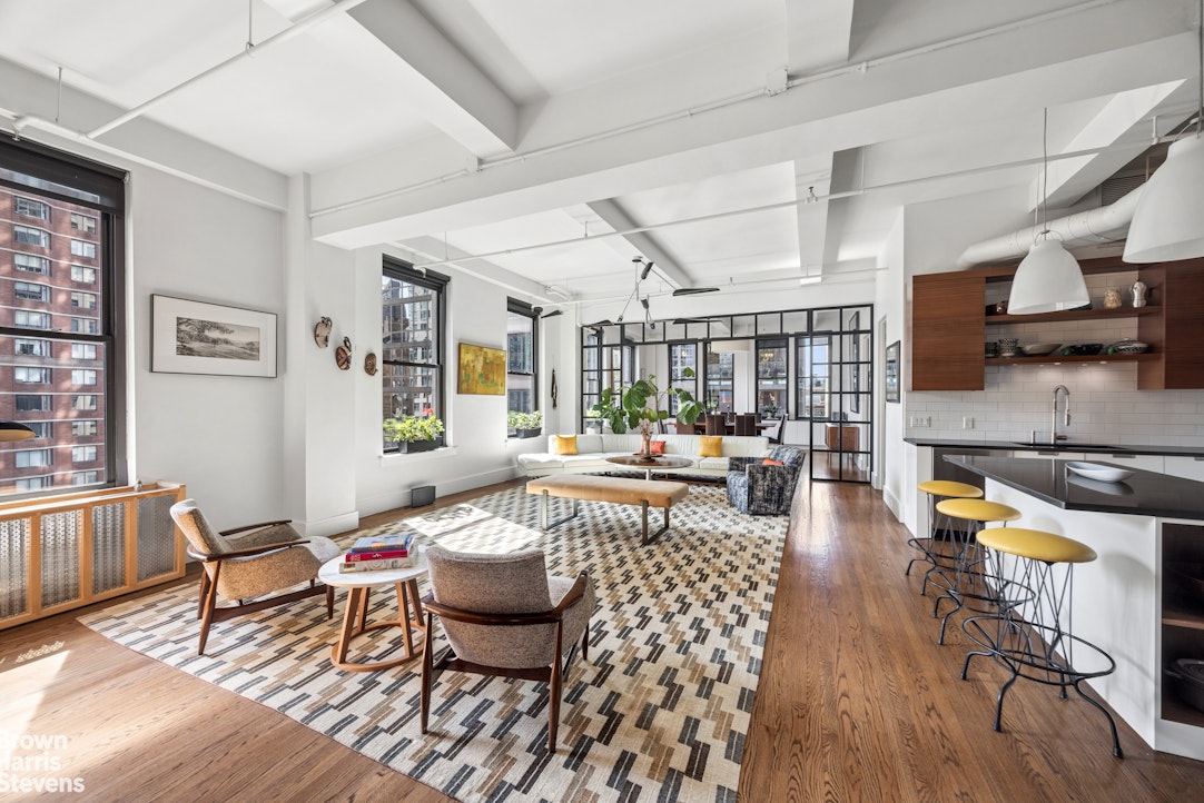 110 W 25TH Street 9