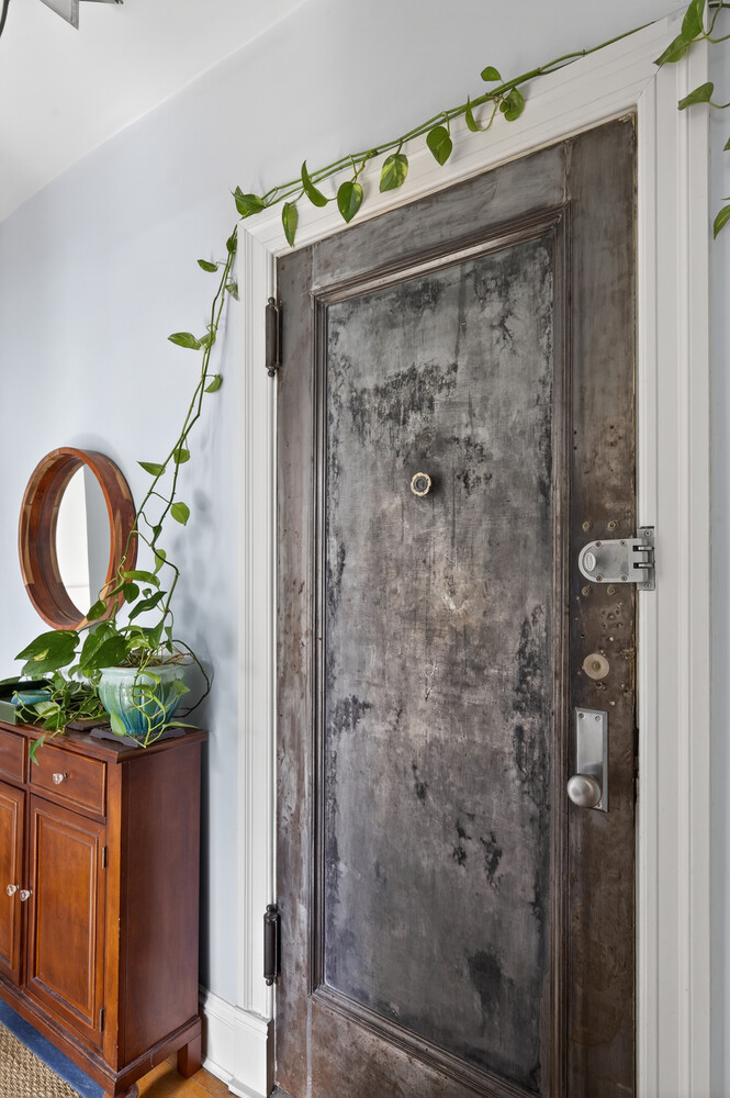 345 E 77TH Street 4D