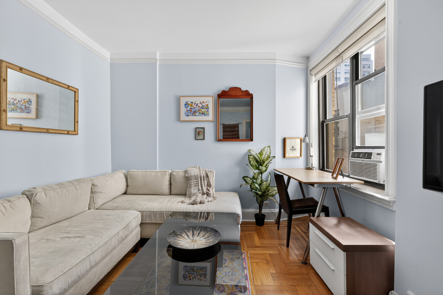 345 E 77TH Street 4D