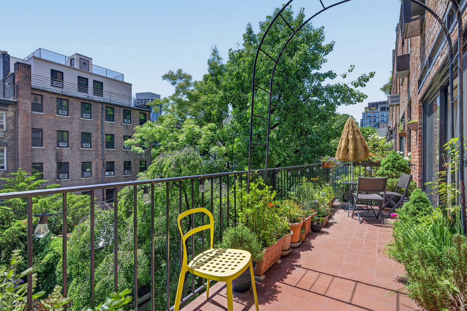 434 W 23RD Street D