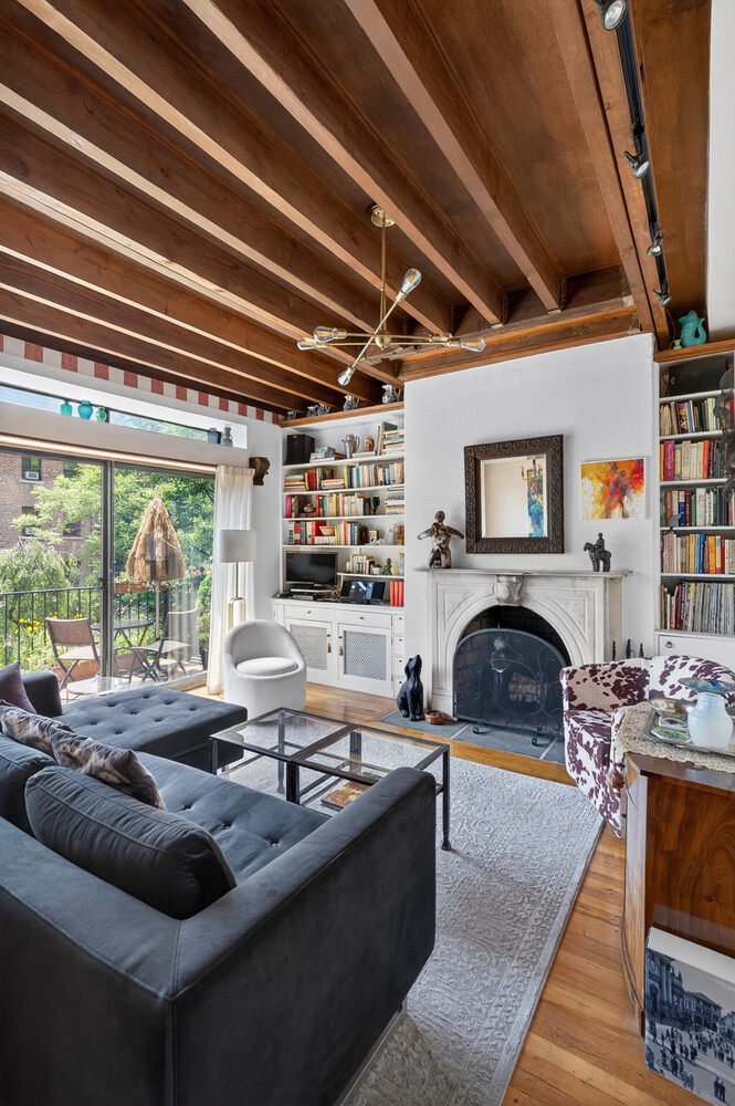 434 W 23RD Street D