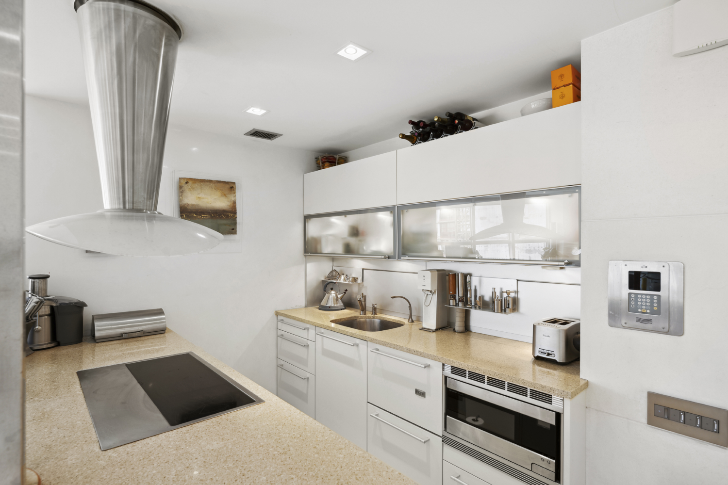 146 West 57th Street Unit: 42C