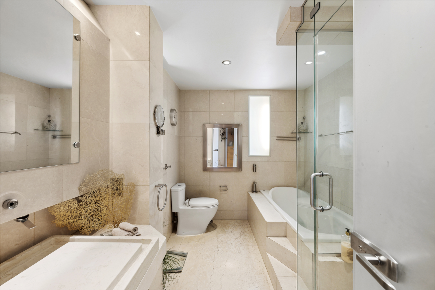 146 West 57th Street Unit: 42C