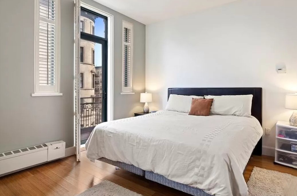 2056 Fifth Avenue Unit: 4C