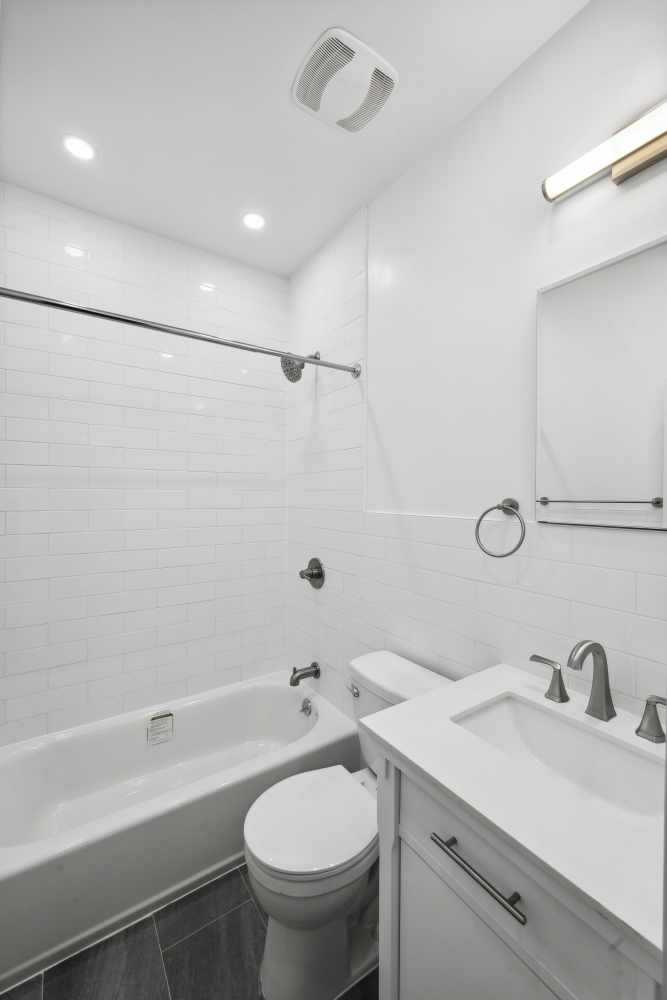 300 West 109th Street Unit: PHM