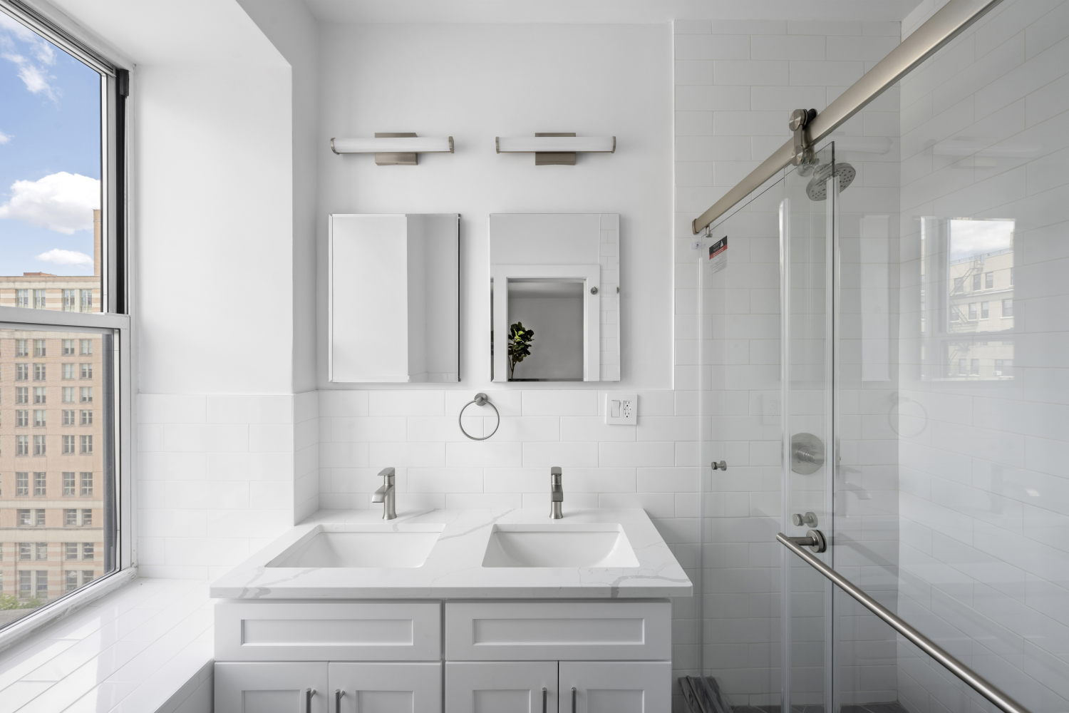 300 West 109th Street Unit: PHM