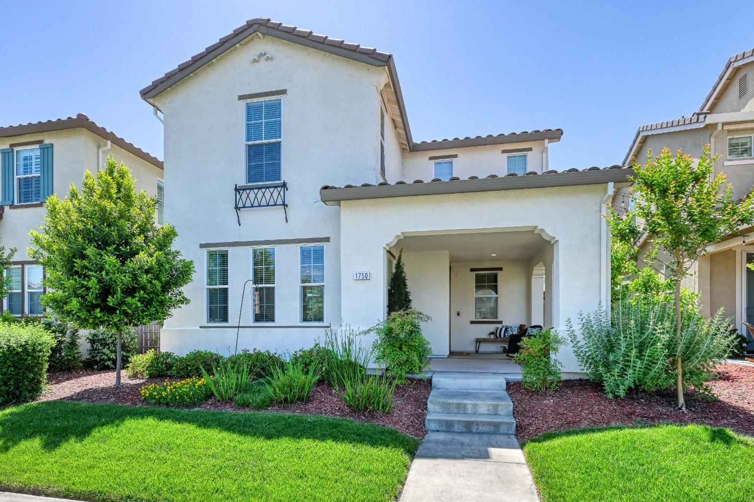 1750 Golden Poplar Avenue