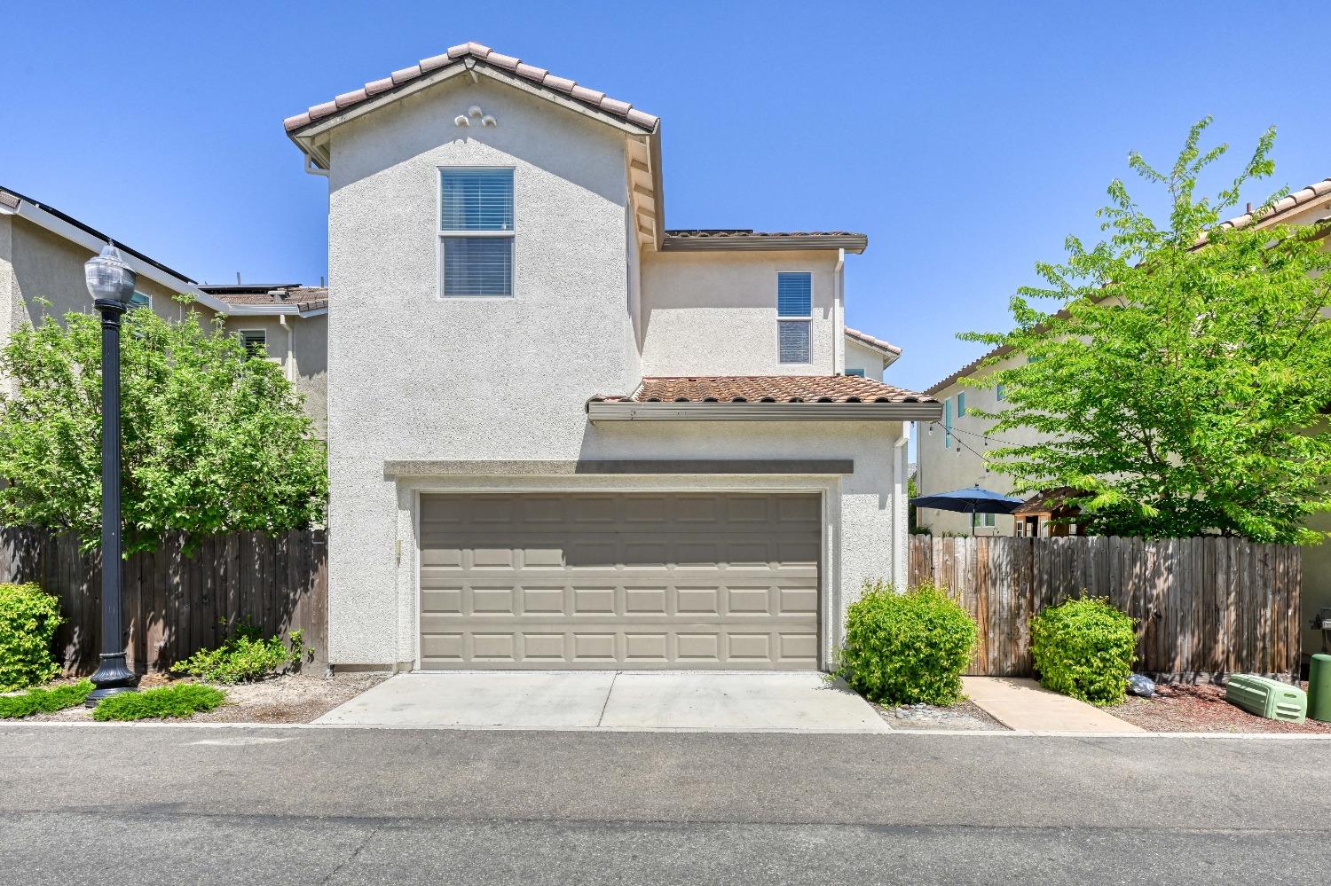 1750 Golden Poplar Avenue