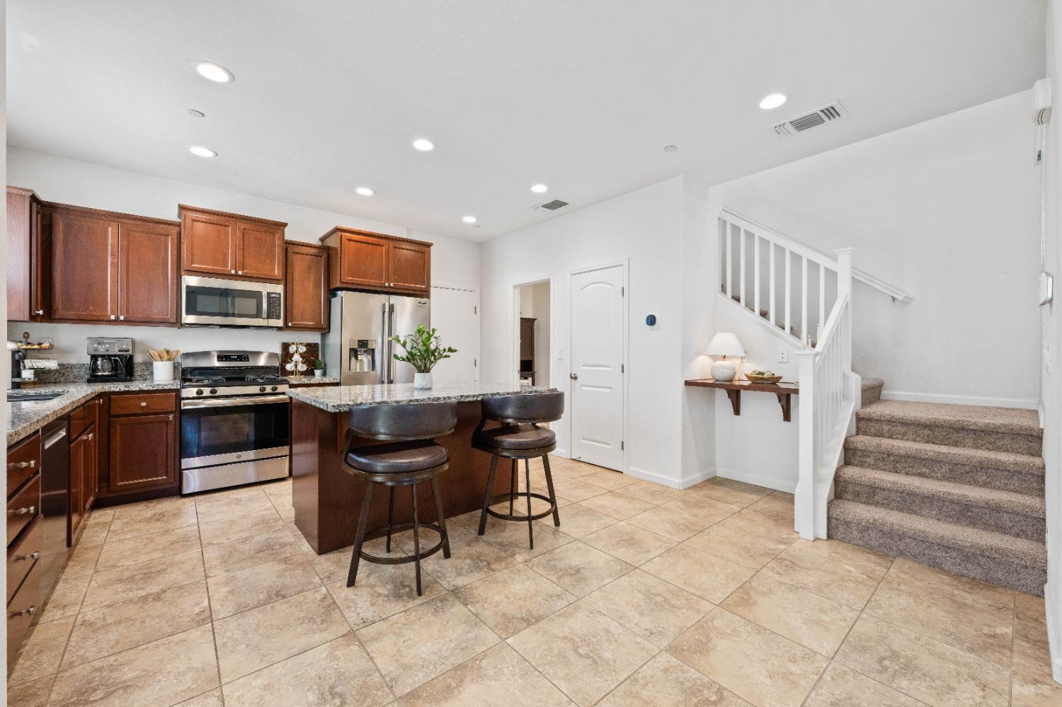 1750 Golden Poplar Avenue