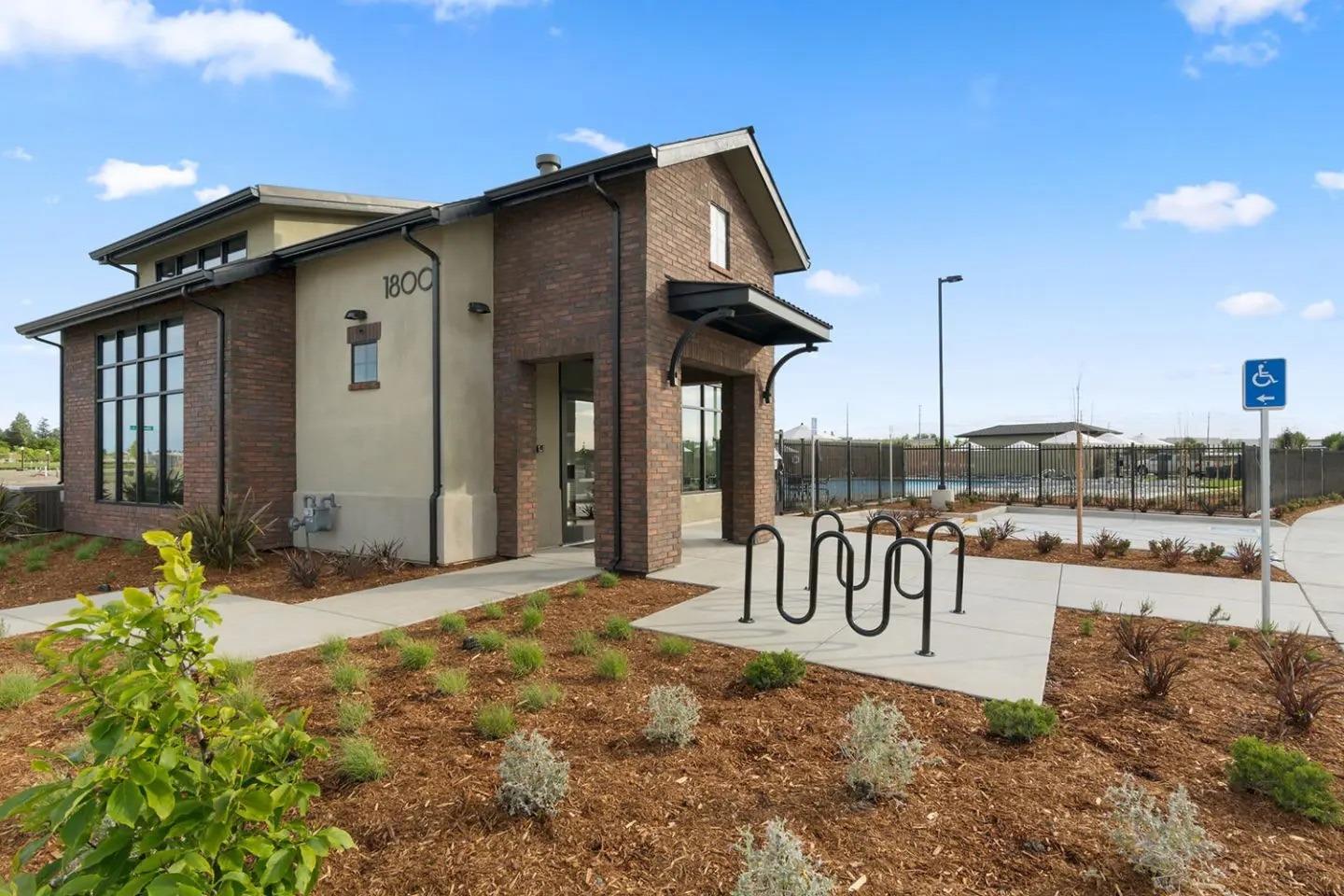 1750 Golden Poplar Avenue