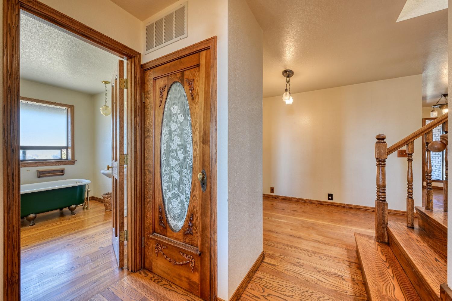 1680 English Colony Way