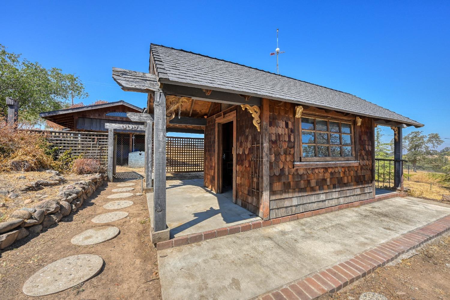 1680 English Colony Way