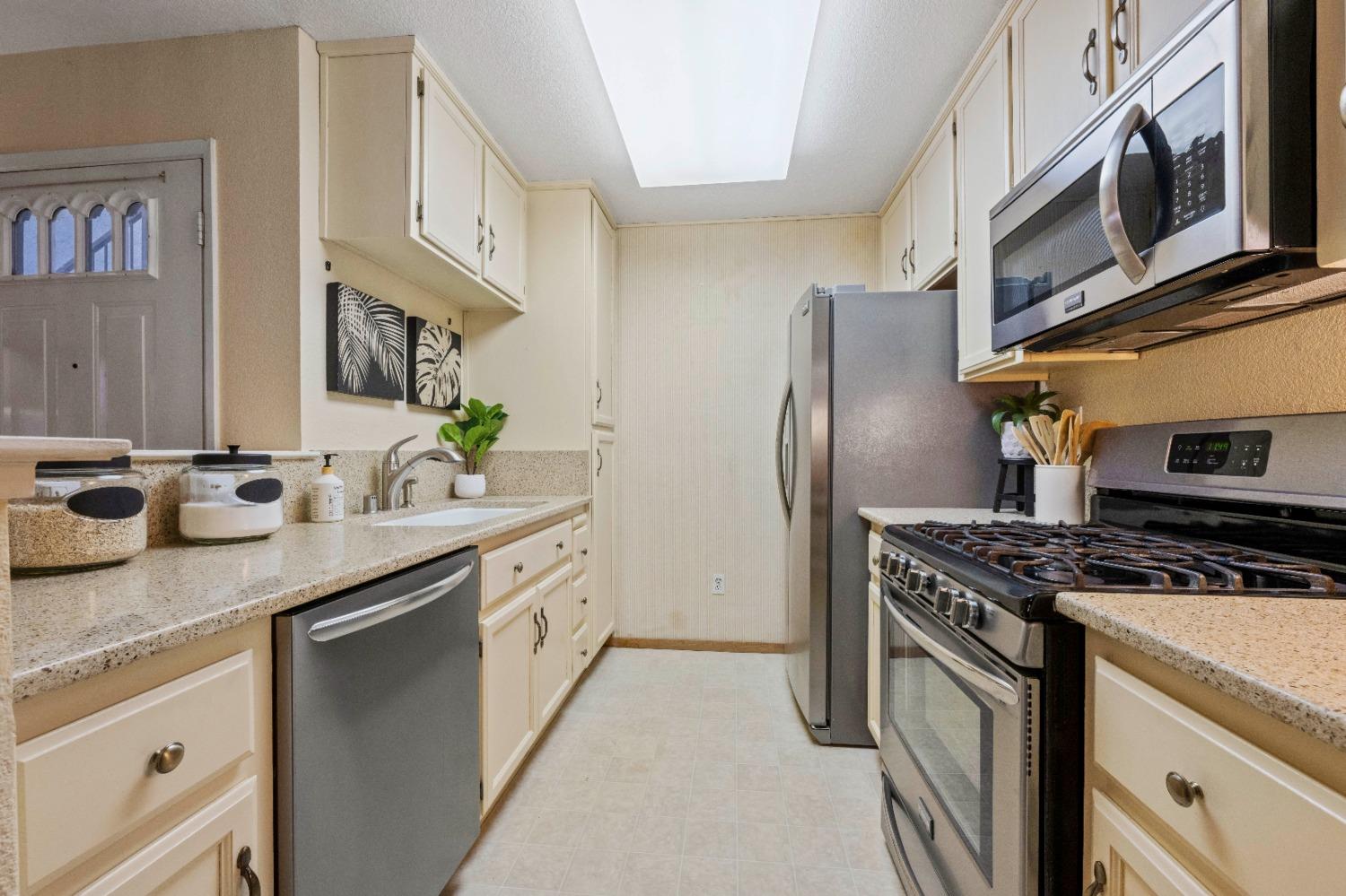 8020 Walerga Road 1099