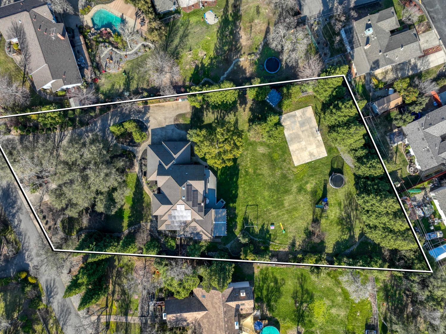 4359 Whispering Oaks Circle