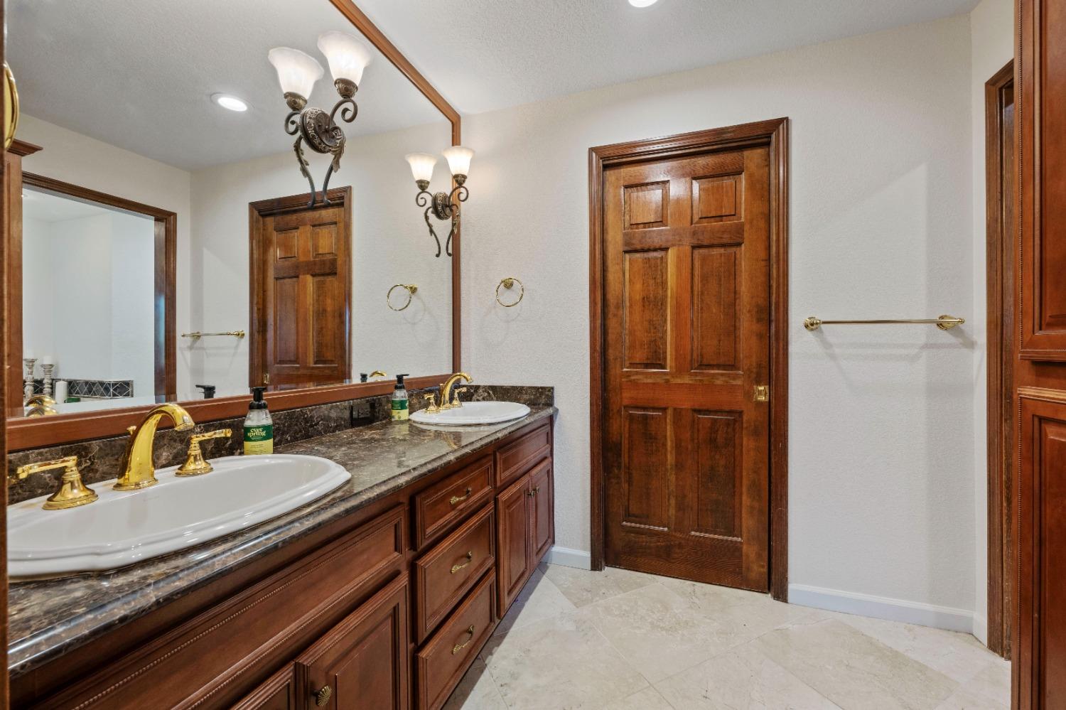 4359 Whispering Oaks Circle