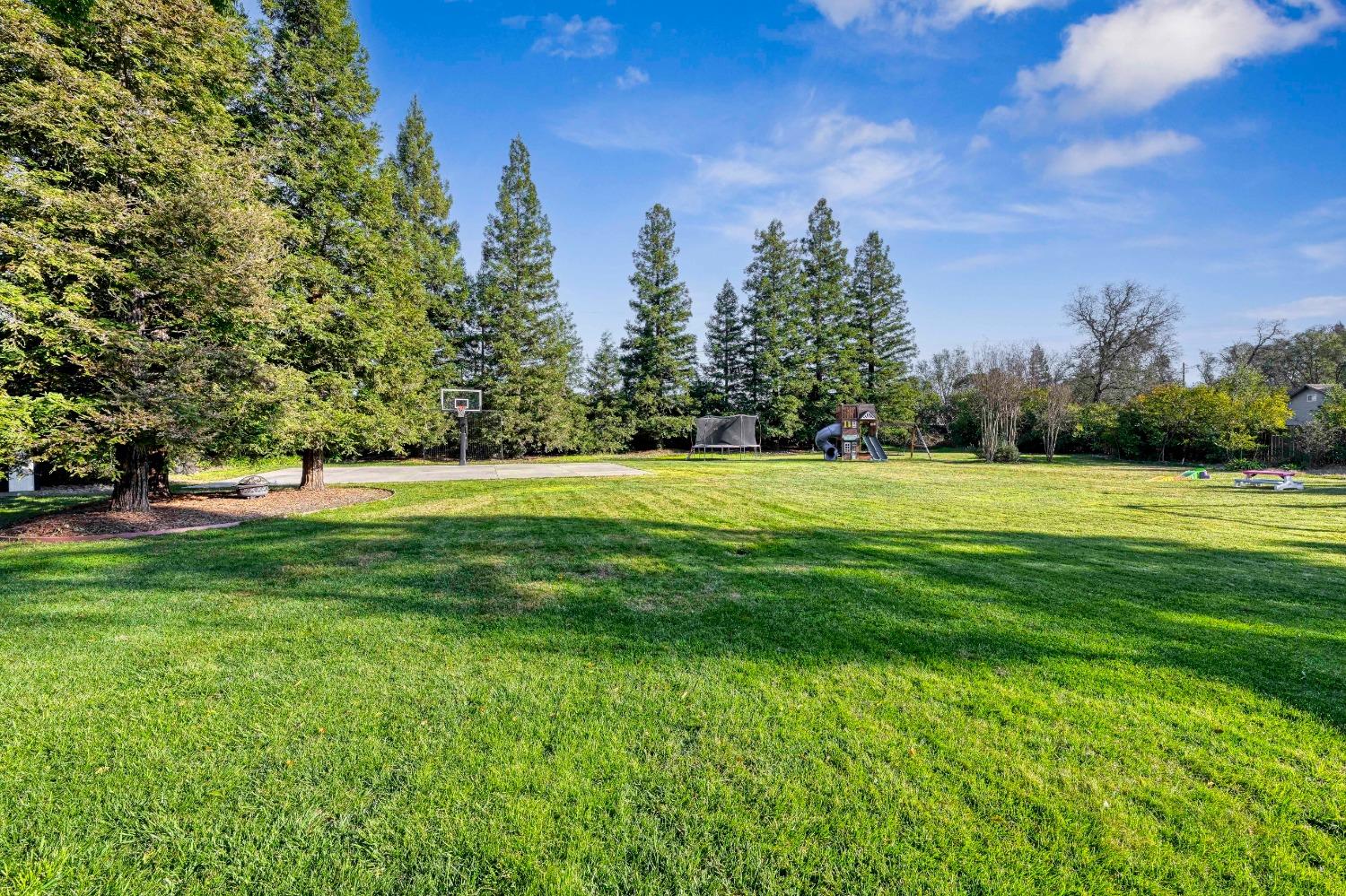 4359 Whispering Oaks Circle