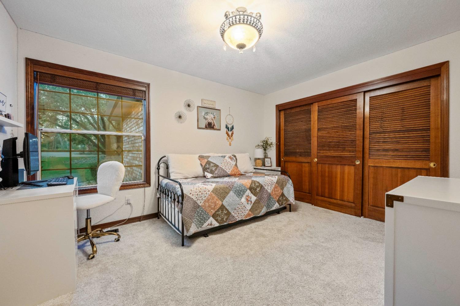 4359 Whispering Oaks Circle