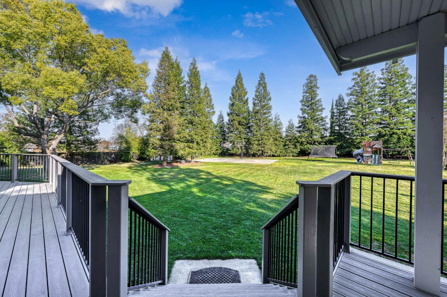 4359 Whispering Oaks Circle