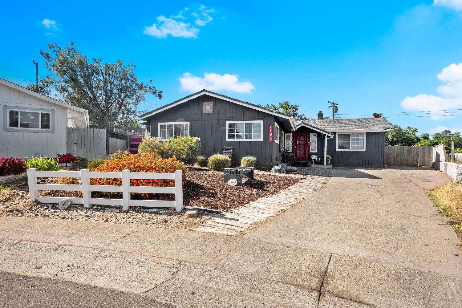 7105 Sweetwood Court